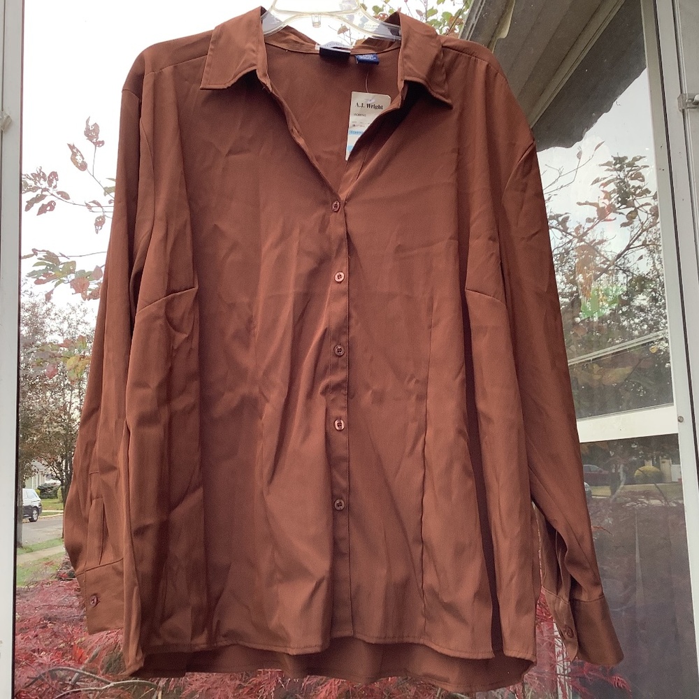 Plus size button front tailored woman’s shirt top blouse NEW